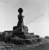 Borrowby Cross